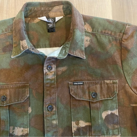 Volcom Huckster Heavy Weight Flannel Shirt. More like a light jacket. Size 12Y - Picture 2 of 12